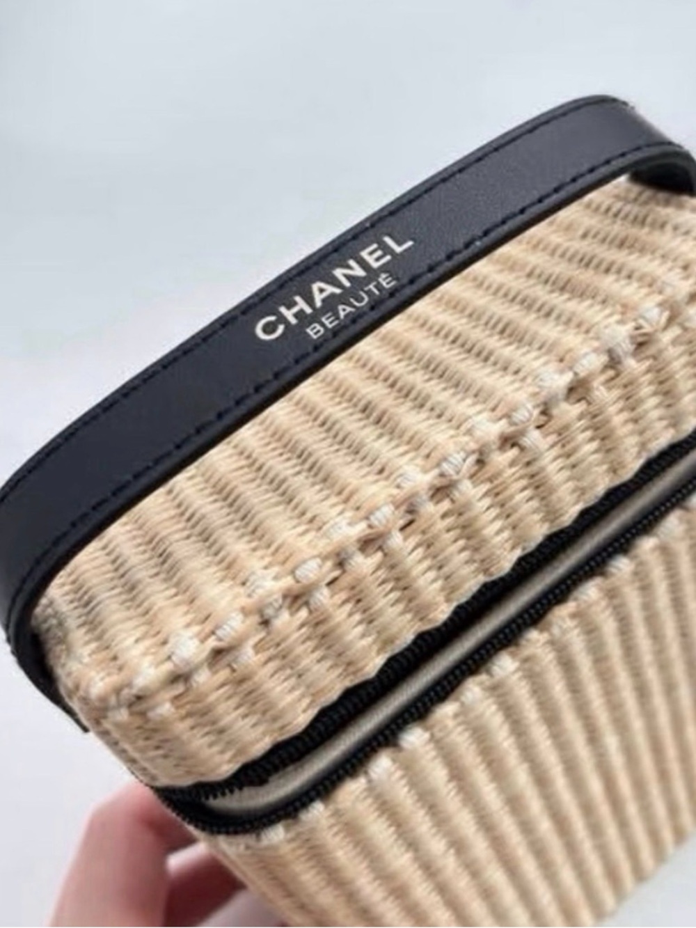 Chanel Les Beiges Healthy Glow Summer Essentials Set - Picture 3 of 3